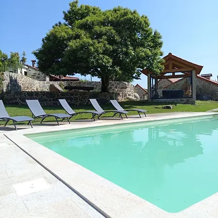 Casa Japoneiras * Paredes de Coura