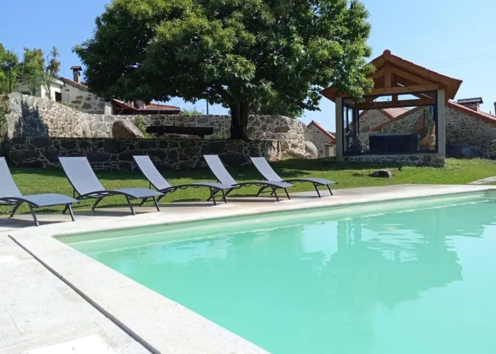 Casa Japoneiras * Paredes de Coura